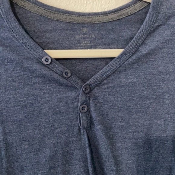 Men’s Large Tee - Picture 2 of 3